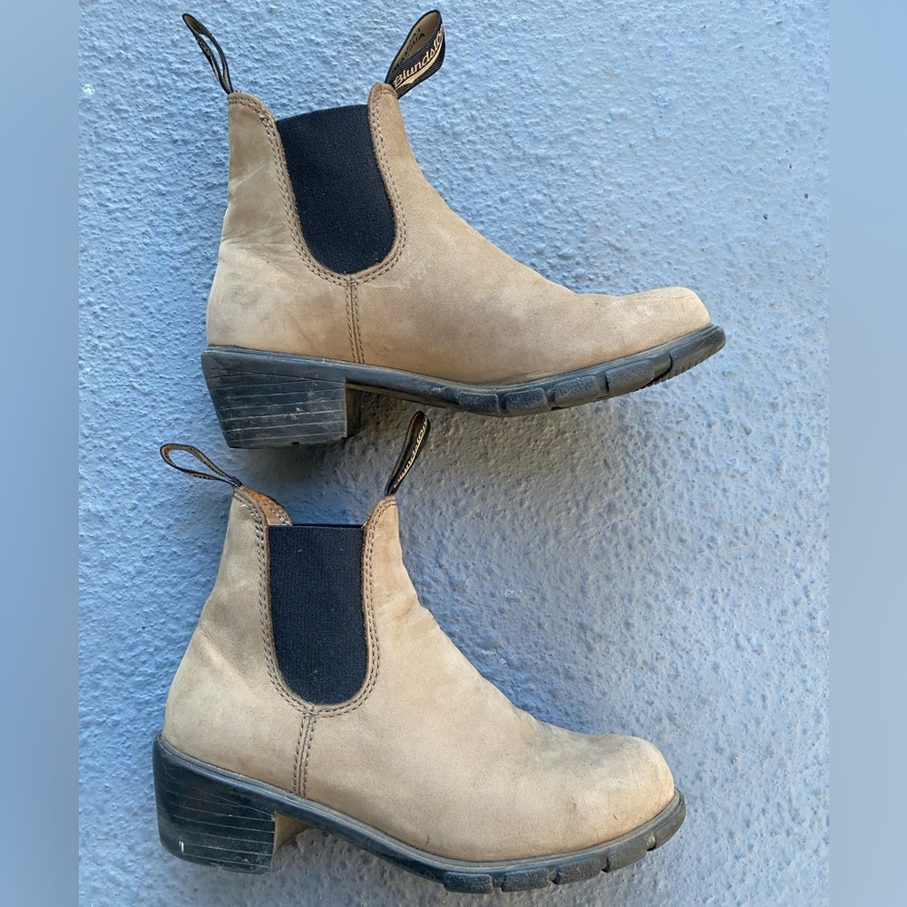 Blundstone - Suede Tan